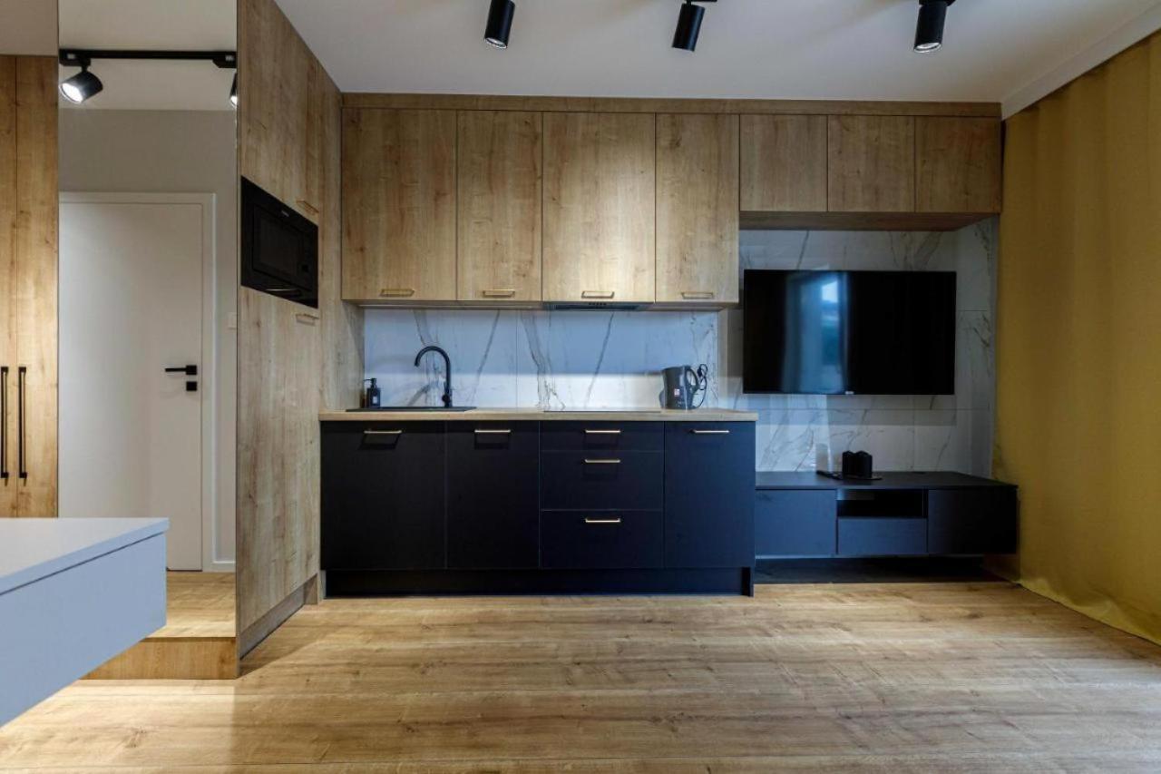 Urban Chic - Studio Apartment - Odra View&Witolda Wroclaw Bagian luar foto
