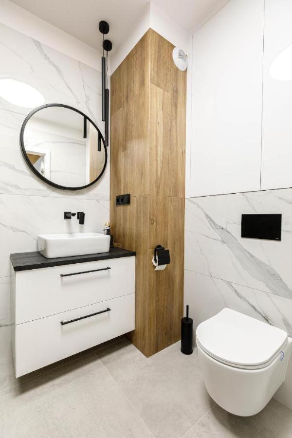 Urban Chic - Studio Apartment - Odra View&Witolda Wroclaw Bagian luar foto